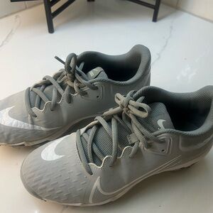 Nike softball cleats